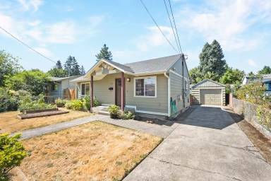 Main picture of 4525 SE 50th Ave