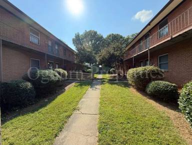 Main picture of 513 S Green St