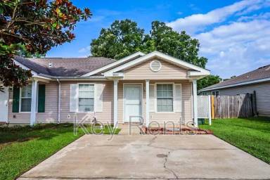Main picture of 8033 Stonebrook Dr