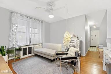 Main picture of 271 Graham Ave