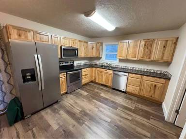 Main picture of 265 W 815 S