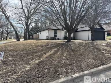 Main picture of 101 King Arthur Ct