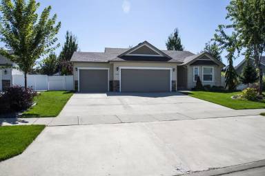 Main picture of 3157 W Blueberry Cir