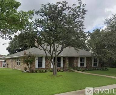 Main picture of 2901 Shalimar Dr