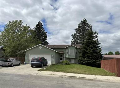 Main picture of 2565 N Stagecoach Dr