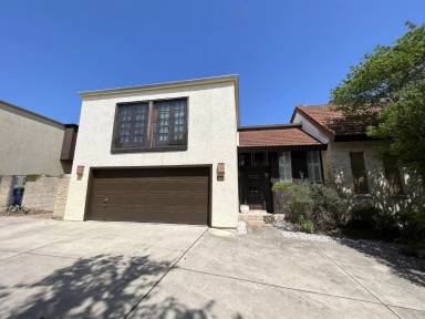 Main picture of 12010 Mission Trace St