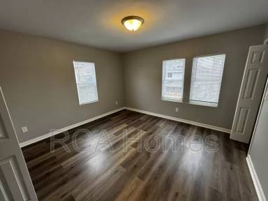 Main picture of 3747 E Market St