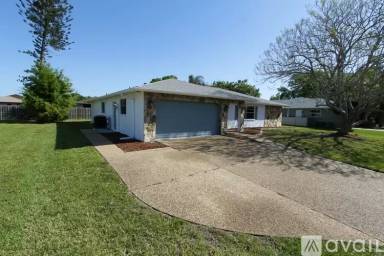 Main picture of 5369 Fox Run Rd