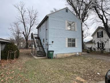 Main picture of 112 SW 1st St