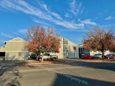 Main picture of 301 S B St