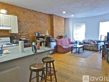 Main picture of 610 Columbus Ave