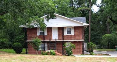 Main picture of 925 McCall Rd