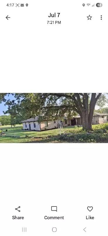 Main picture of 905 Lakeview Dr