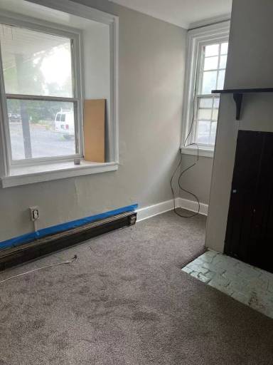 Main picture of 7 E Chapel Ave