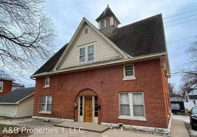 Main picture of 1126 State St