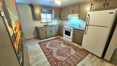 Main picture of 180-182 S Ridge Rd S