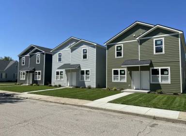 Main picture of 1846 Applegate St