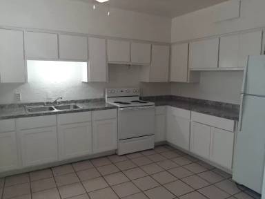 Main picture of 525 N 32nd St