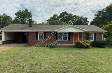 Main picture of 5 Branif Ln