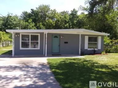Main picture of 3331 Eve Dr E