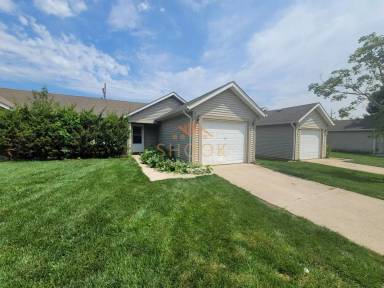 Main picture of 2714 Plaza Ln
