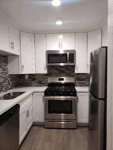 Main picture of 5623 Carlton Way