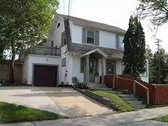 Main picture of 800 Alexander St SE