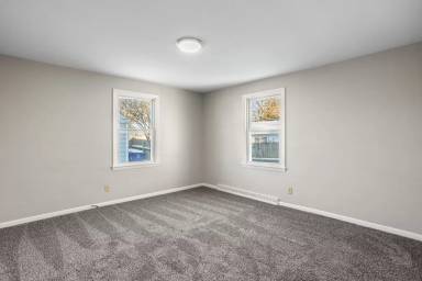 Main picture of 200 S Buchanan St