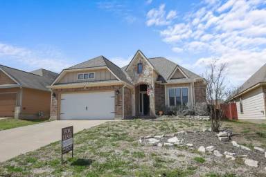 Main picture of 2704 Rivers End Dr
