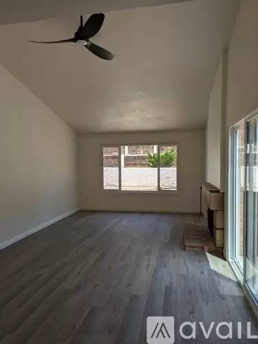 Main picture of 12876 Calle de las Rosas