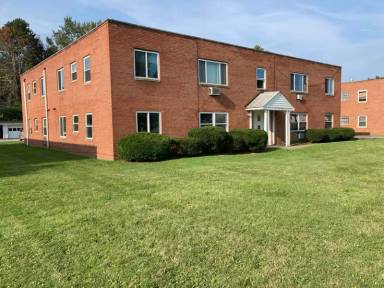 Main picture of 33050 Aurora Rd