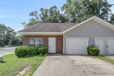 Main picture of 1744 Corey Wood Cir