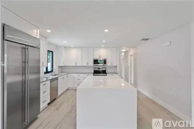 Main picture of 2539 Wabash Dr