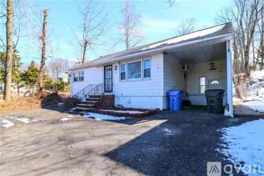 Main picture of 96 Wood Ave