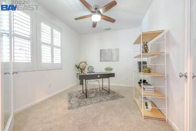 Main picture of 312 Sungold Way