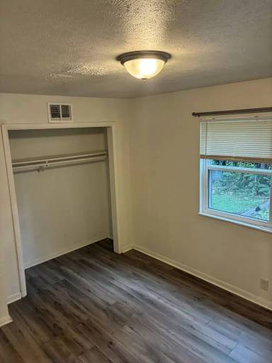 Main picture of 4117 Pinecroft Dr