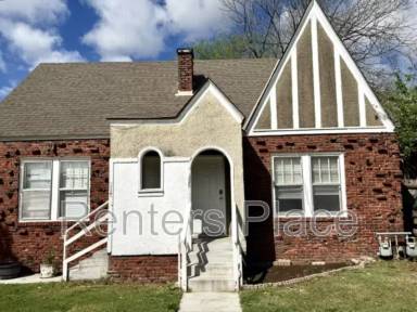 Main picture of 120 N Birmingham Pl