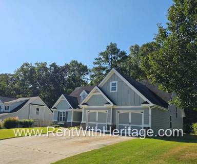 Main picture of 182 Saddleridge Dr