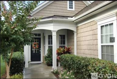 Main picture of 815 Burnaby Ct