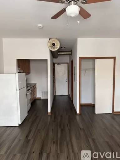 Main picture of 7104 S Crandon Ave Apartments