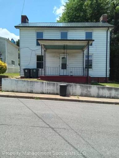 Main picture of 907 Monroe St
