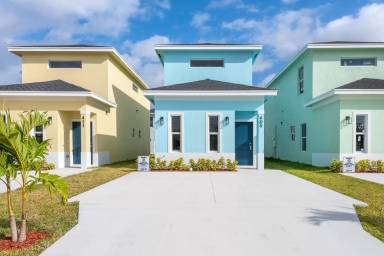 Main picture of 409 NW 12th Ave
