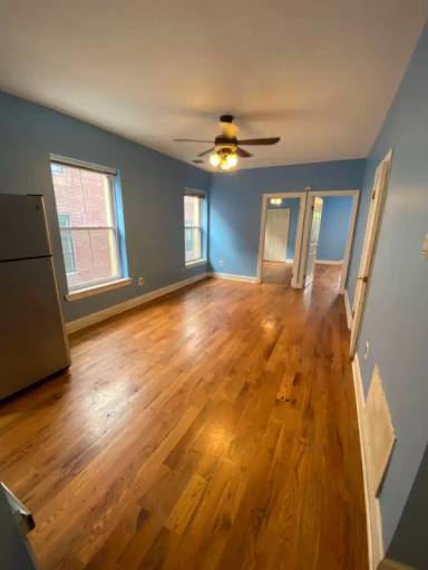 Main picture of 1517 W Girard Ave
