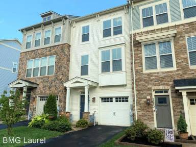 Main picture of 7621 Lyndon Ct