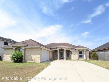 Main picture of 4505 Hummingbird Ln S