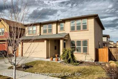 Main picture of 2948 NE Conners Ave