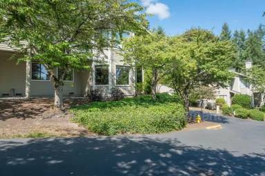 Main picture of Pointe East Condominium