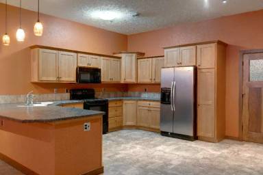 Main picture of 134 S Santa Fe Ave