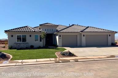 Main picture of 1009 E 4090 S