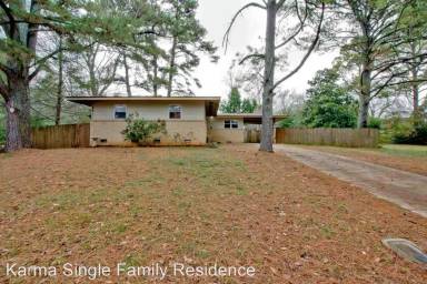 Main picture of 1102 Wayne Cir